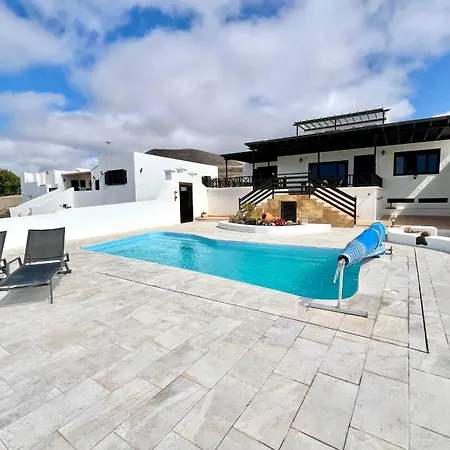 Villa Country Tigot - Amazing Views In Unique Location Tao