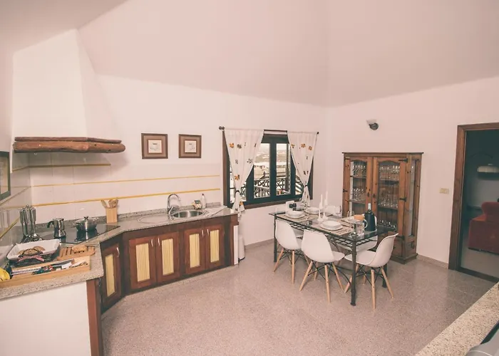 Country Tigot - Amazing Views In Unique Location Villa *