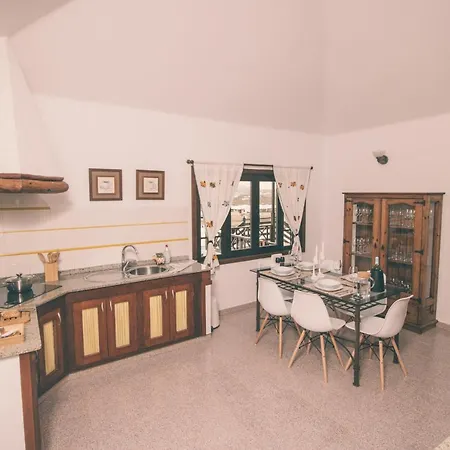 Tigot Villa *